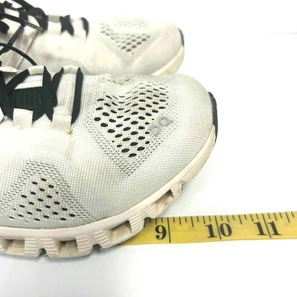 On Running Shoes Women 6.5 White/black Swiss Engineered Cloud Comfort Athletic - Picture 12 of 13